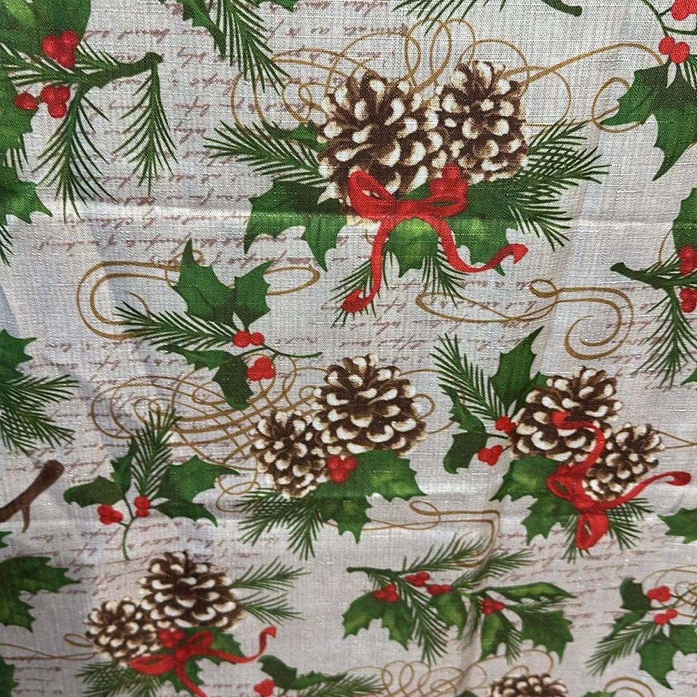 Tablecloth 52”x70” rectangular, pinecones Holly & ribbon & gold scrolling EUC